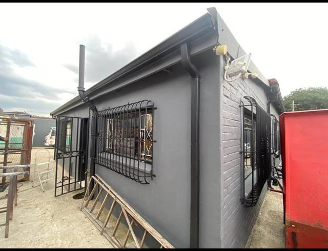 991M² WAREHOUSE TO LET IN MARAISBURG